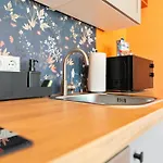 Zentrale Vollmöblierte&moderne Nahe Btu, Parkplatz Auf Anfrage Apartment