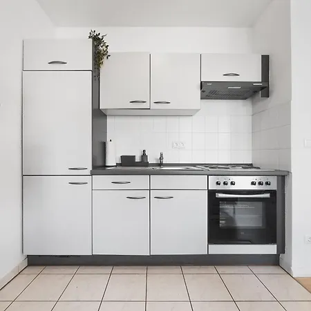 Zentrale Vollmoeblierte&moderne Nahe Btu, Parkplatz Auf Anfrage 科特布斯