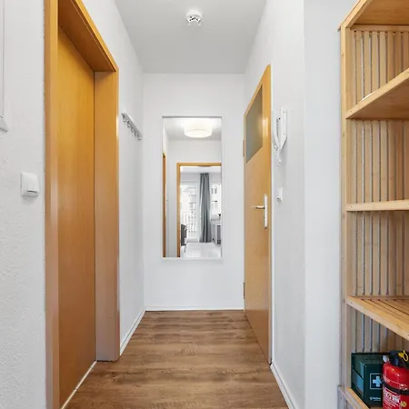 Zentrale Vollmoeblierte&moderne Nahe Btu, Parkplatz Auf Anfrage Appartement *