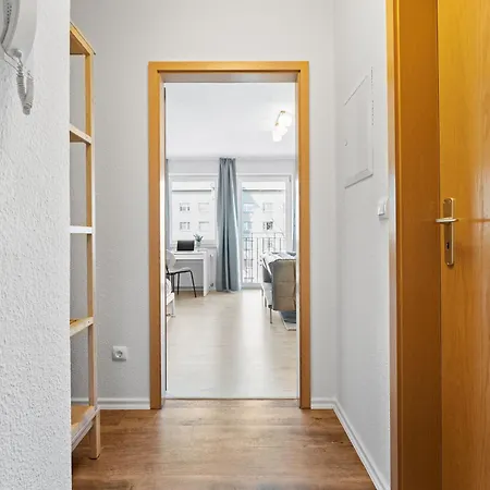Zentrale Vollmoeblierte&moderne Nahe Btu, Parkplatz Auf Anfrage *