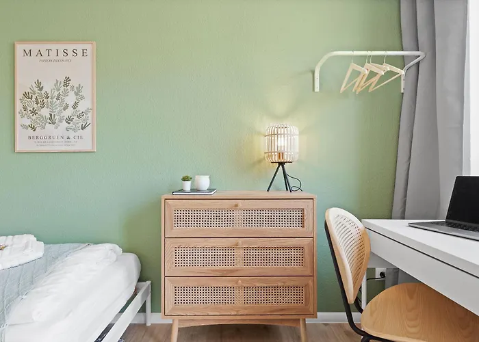 Zentrale Vollmoeblierte&moderne Nahe Btu, Parkplatz Auf Anfrage Cottbus