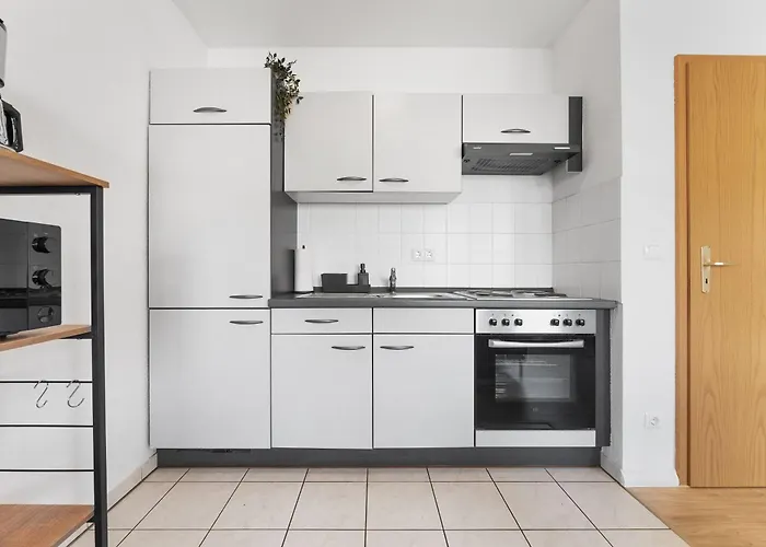 Zentrale Vollmoeblierte&moderne Nahe Btu, Parkplatz Auf Anfrage Cottbus