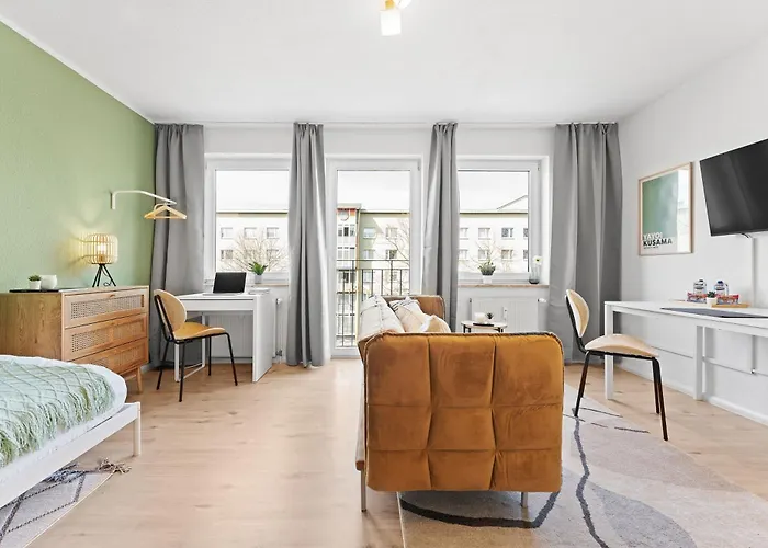 Zentrale Vollmoeblierte&moderne Nahe Btu, Parkplatz Auf Anfrage Apartamento