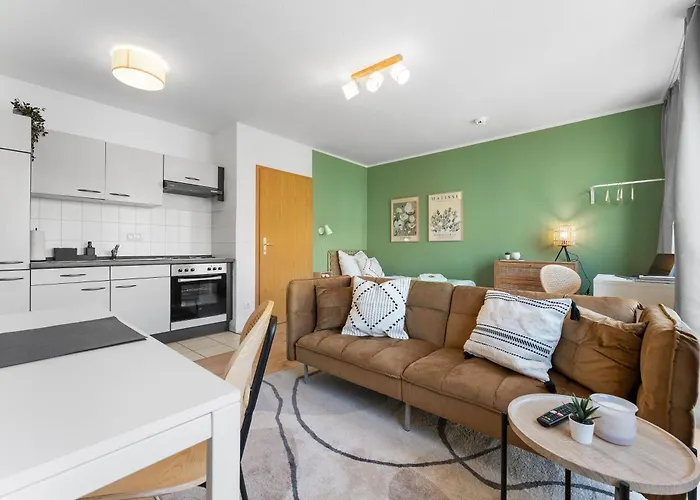 Zentrale Vollmoeblierte&moderne Nahe Btu, Parkplatz Auf Anfrage *