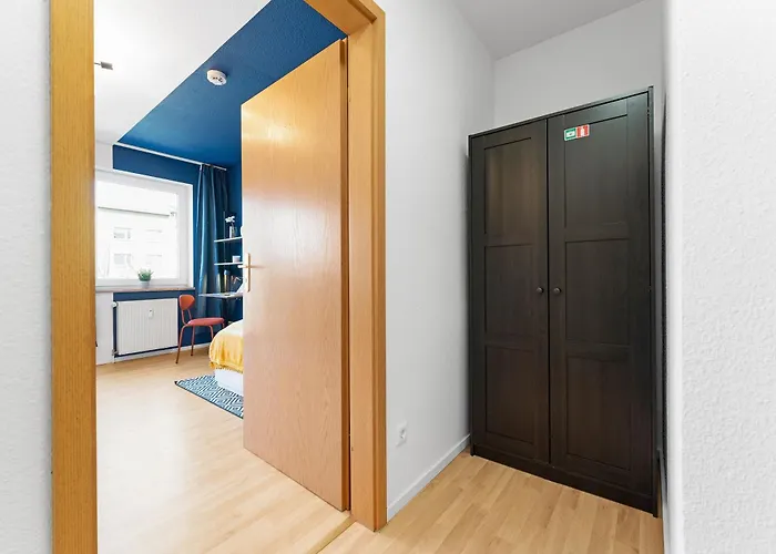 Zentrale Vollmoeblierte&moderne Nahe Btu, Parkplatz Auf Anfrage Apartamento *