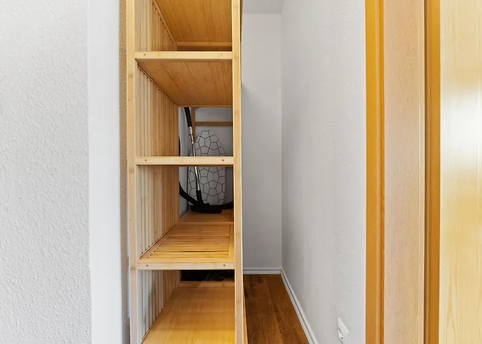 Appartement Zentrale Vollmoeblierte&moderne Nahe Btu, Parkplatz Auf Anfrage *