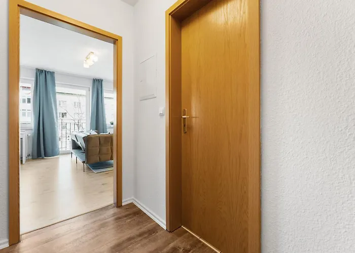 Zentrale Vollmoeblierte&moderne Nahe Btu, Parkplatz Auf Anfrage